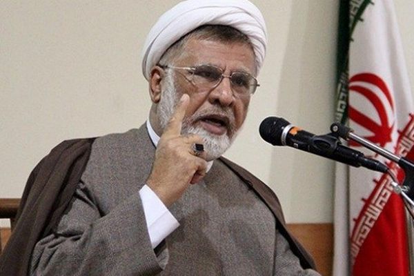 Iranian Cleric Condemns Peer Filming Unveiled Woman