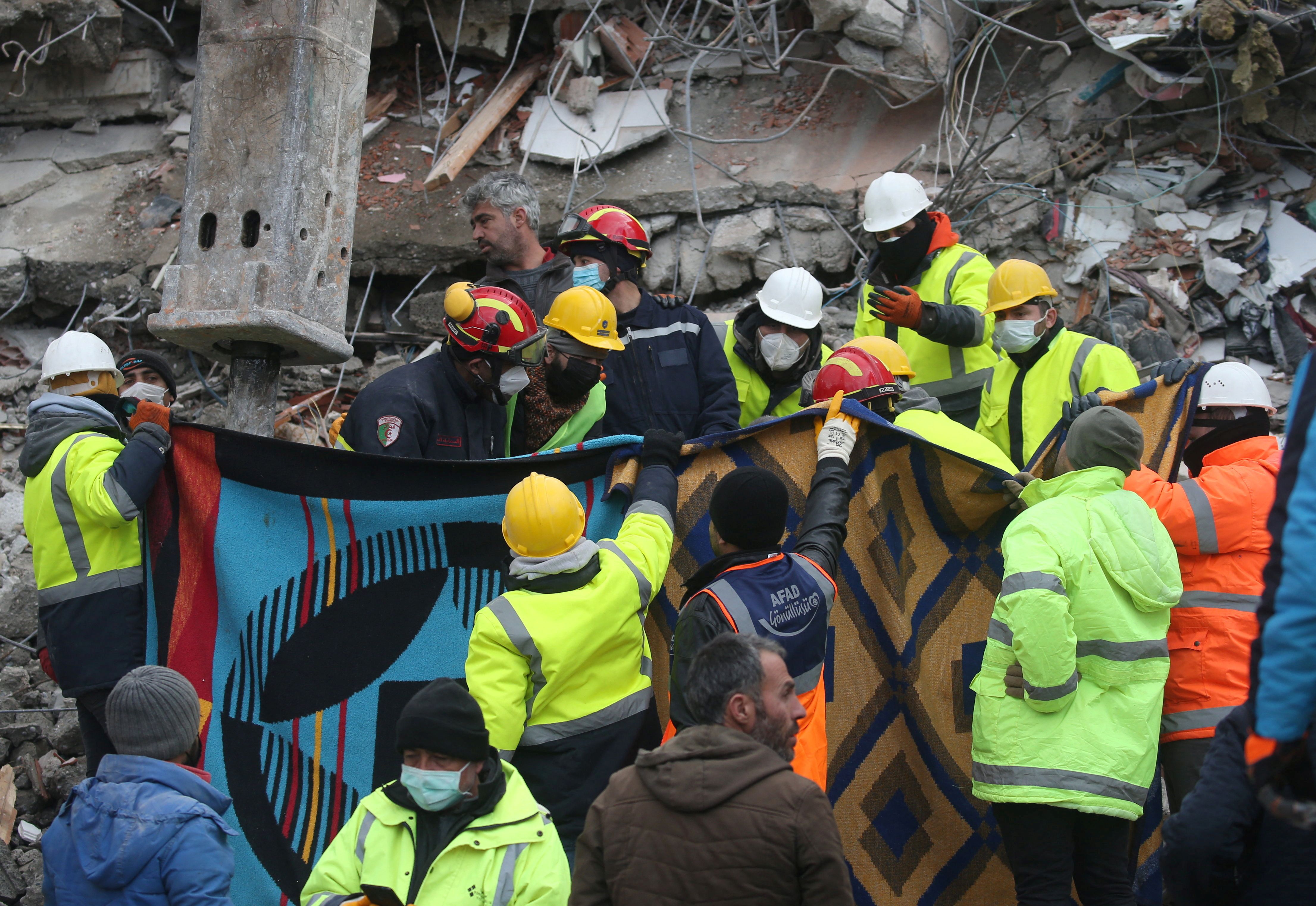 خبر دردناک از زلزله مهیب ترکیه؛ مرگ ۱۶ دانش‌آموز والیبالیست از قبرس شمالی در آدیامان
