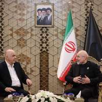 Hamas gives up Gaza government, but not Iran ties
