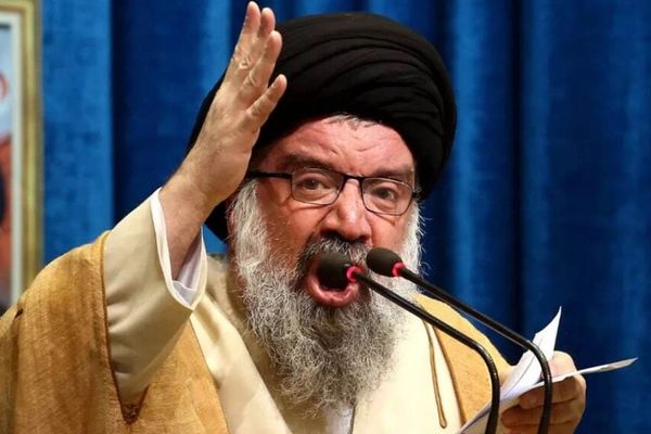 ممثل خامنئي: طريق المواجهة مع إسرائيل هو سحقها