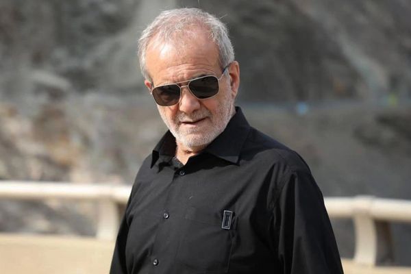 الرئيس الإيراني: نفضل "آلية الزناد" على مطالب أميركا "غير المنطقية"