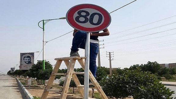 سازمان راهداری: سرقت تجهیزات و علائم راهنمایی و رانندگی توسط اقشار ضعیف افزایش یافته است