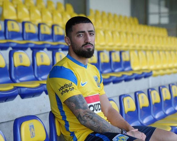 با قراردادی دو و نیم ساله؛ اللهیار صیادمنش به وسترلو بلژیک پیوست