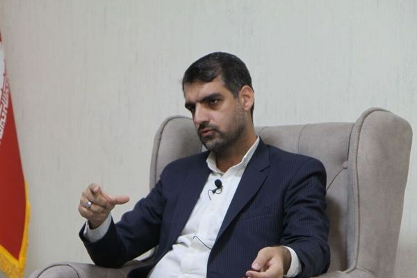 نماینده قم در مجلس: مواضع ذلیلانه و عذرخواهی پزشکیان از کشورهای همسایه باعث تاسف است