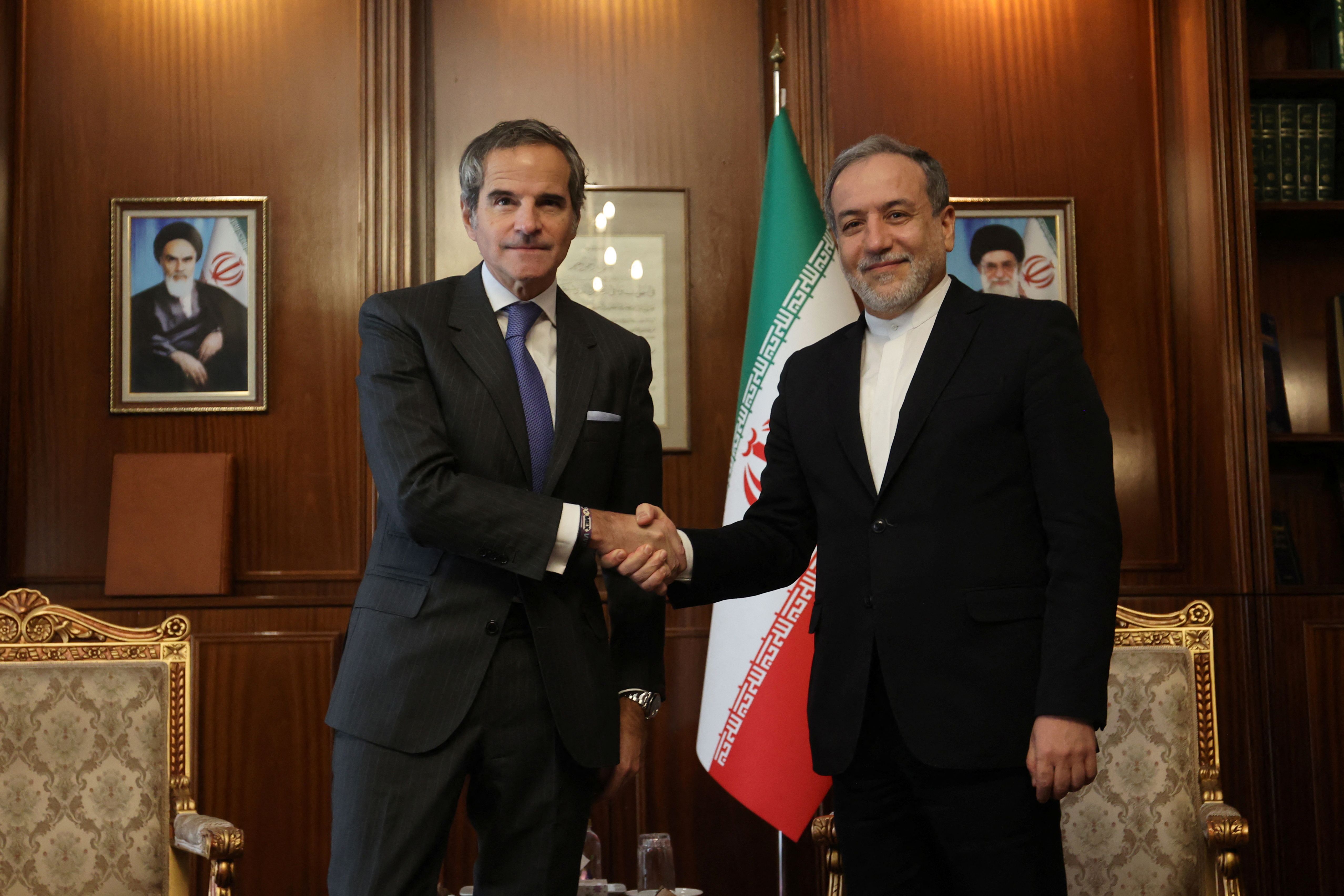 What would Iran do: A race to the bomb or a deal with Trump? 