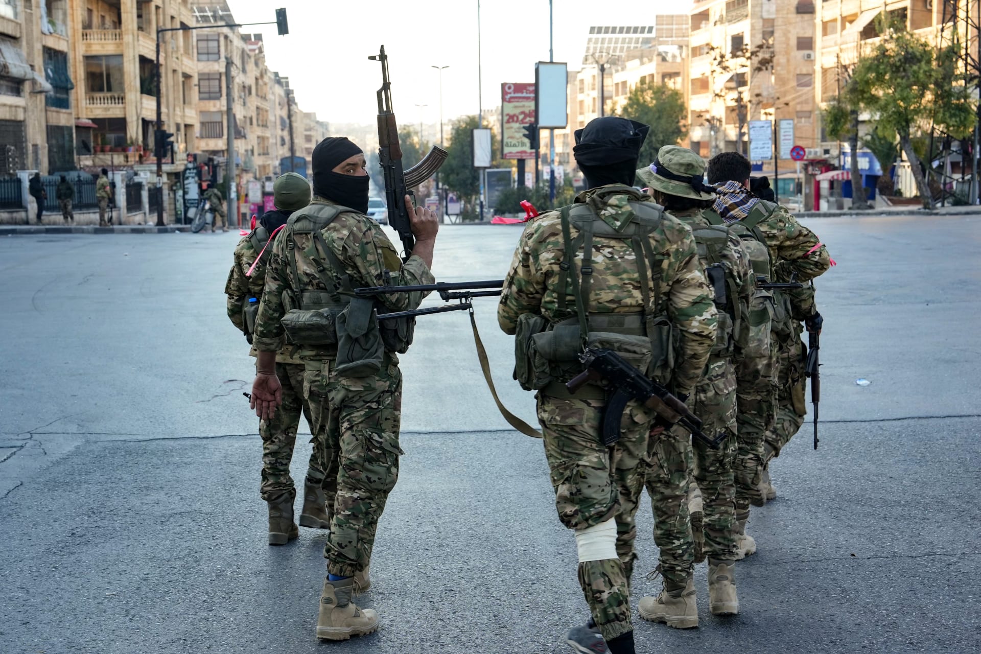 قناة إسرائيلية: معظم البنية التحتية الإيرانية في سوريا باتت تحت سيطرة معارضي الأسد 