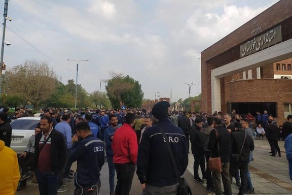 مظاهرات عمالية في إيران والإضرابات توقف عمل بعض الشركات الكبرى في الأهواز