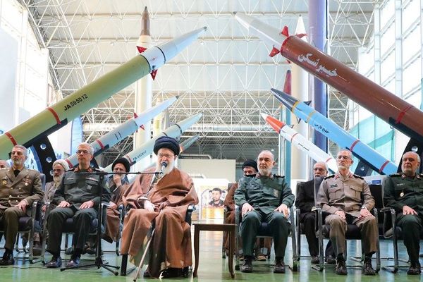عضو کمیسیون امنیت ملی مجلس: خامنهای محدودیت برد موشک را برداشته است
