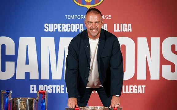 هانسی فلیک، تا پایان ماه ژوئن ۲۰۲۷ در بارسلونا ماندنی شد