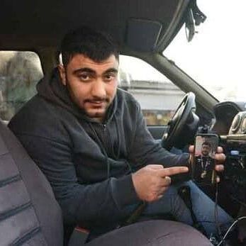 قهرمان کشتی فرنگی جهان راننده تاکسی اینترنتی شد