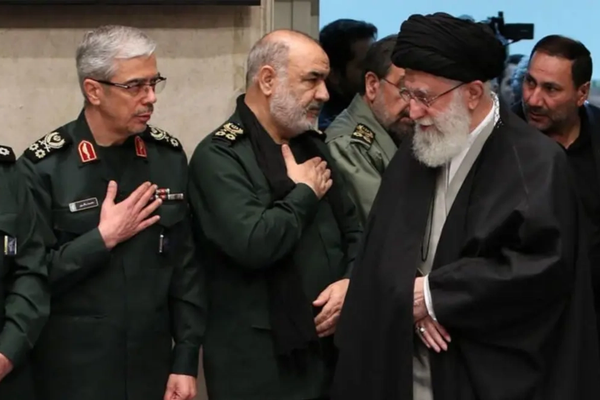 تلگراف: خامنهای دستور داده است سطح آمادگی سپاه بالاتر از جنگ ۱۲ روزه باشد