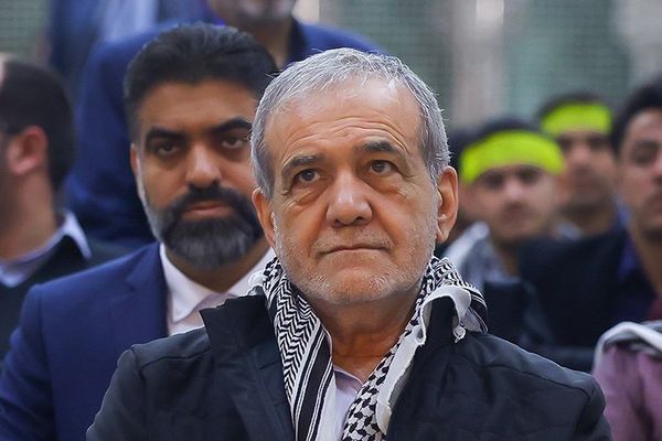 الرئيس الإيراني: مواردنا شحيحة وشتاء قاتم يلوح في الأفق بسبب نقص الغاز
