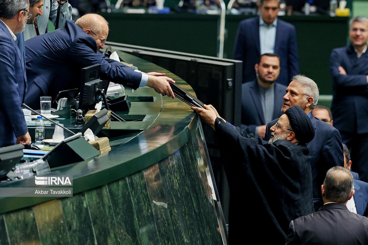 Iran Extends An Outdated Development Plan Instead Of A New One