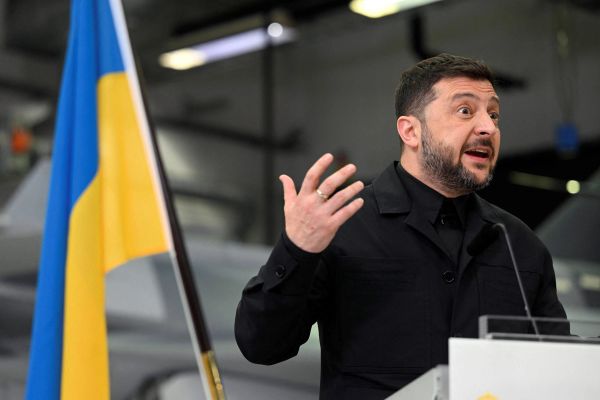 زلنسکی: پیشنهاد ترامپ برای توقف جنگ در خطوط کنونی «توافقی خوب» است