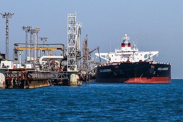 وزير خارجية بولندا يدعو إلى تشديد القوانين البحرية لوقف تهريب النفط الإيراني والروسي