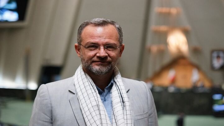 نماینده بابل: مشخص نیست بودجه خرید بالگردهای اطفای حریق کجا هزینه شده است