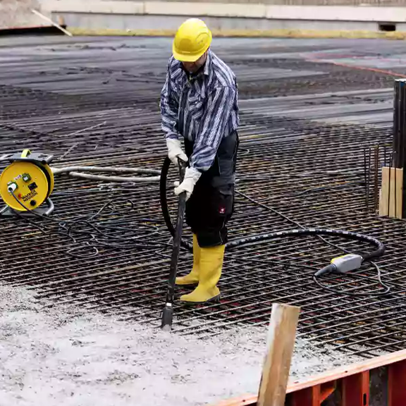 انجمن تولیدکنندگان بتن آماده: قطعی برق موجب تعدیل کارگران و تعطیلی تولیدکنندگان شده است