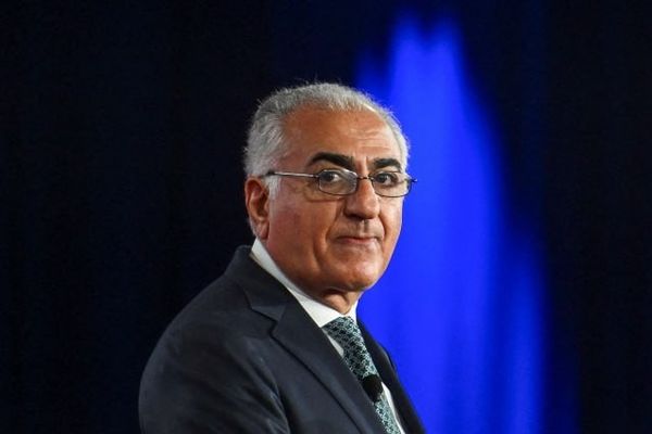 شاهزاده رضا پهلوی: خواست مردم ایران تغییر زندانبان نیست، بلکه آزادی است