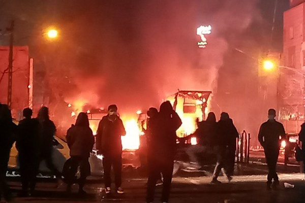 یک عضو کادر درمان: حکومت در اعتراضات اجازه نمیداد مجروحان را پذیرش کنیم