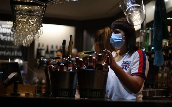 همزمان با فینال یورو ۲۰۲۰ میخانههای انگلستان ۱۳ میلیون مشروبات الکلی میفروشند