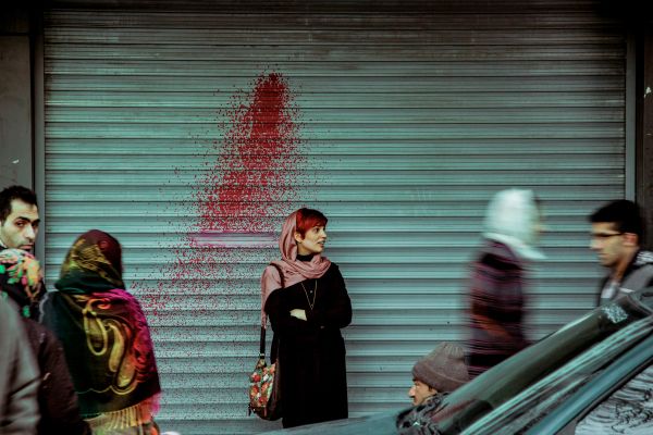 برلمانيون إيرانيون يسعون لدمج بنود "العفاف والحجاب" في مشروع قانون لمكافحة العنف ضد النساء