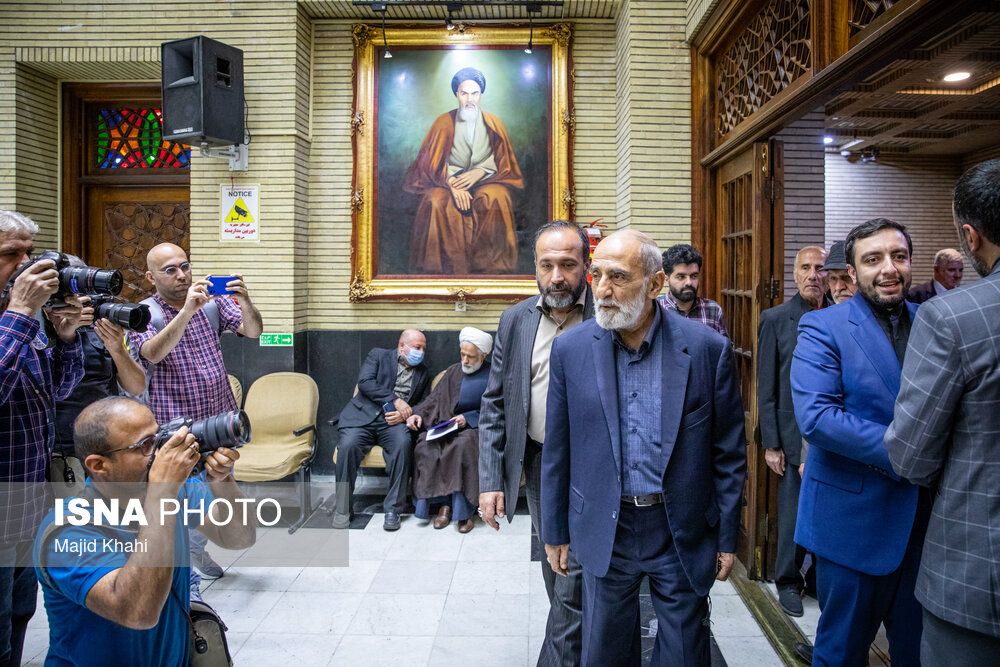 حسین شریعتمداری، مدیر مسئول و سردبیر روزنامه کیهان