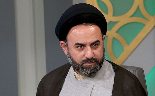 عضو شورای شهر تهران با اشاره به فرسوده بودن پلههای برقی پیشنهاد داد که جمعآوری شوند