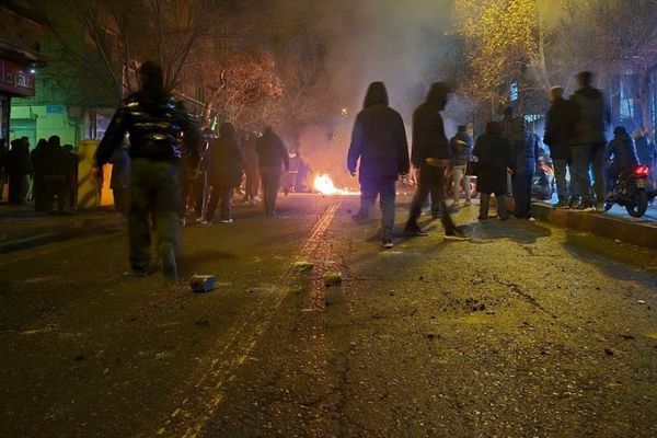 واشینگتنپست: آمریکا نهادهای دخیل در کشتن معترضان را هدف قرار خواهد داد