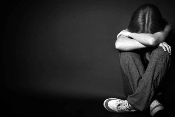 Teenage girl commits suicide after jeans dispute with school