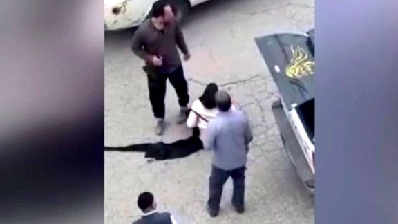 فرمانده انتظامی دزفول: مردی که با اسلحه یک زن را کتک زده بود بازداشت شد