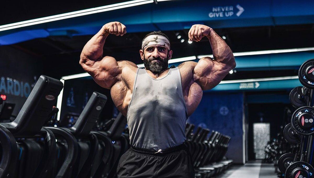 صفحه اینستاگرام هادی چوپان در آستانه پخش برنامه استعدادیابی، برای ساعاتی از دسترس خارج شد