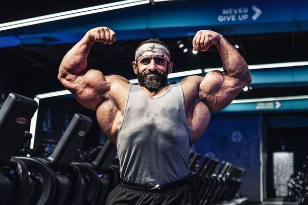 صفحه اینستاگرام هادی چوپان در آستانه پخش برنامه استعدادیابی، برای ساعاتی از دسترس خارج شد