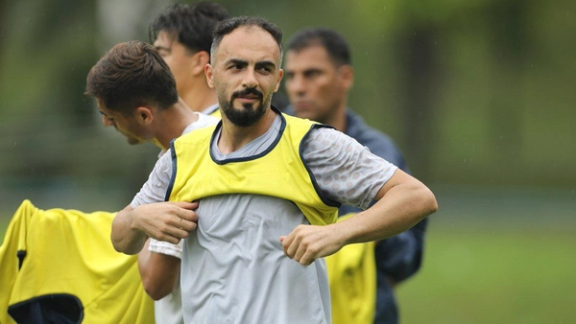 بازیکن تیم ملی فوتبال ناشنوایان: مربی تیم ملی در اردوها من را کتک میزند!