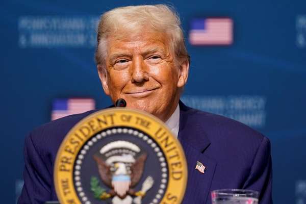 US in no rush for Iran talks, Trump says