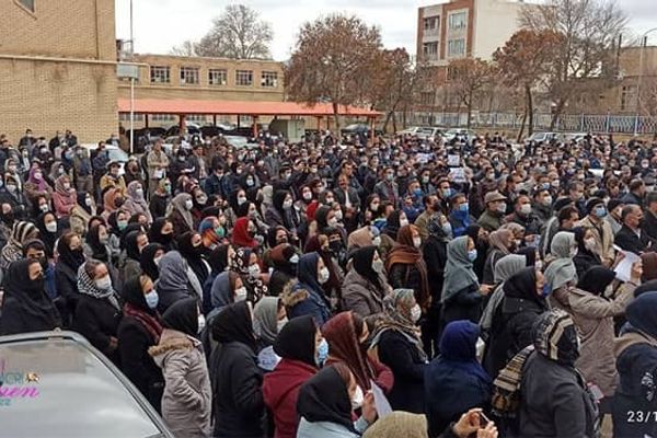Iranian Teachers Associations Call For Nationwide Rally