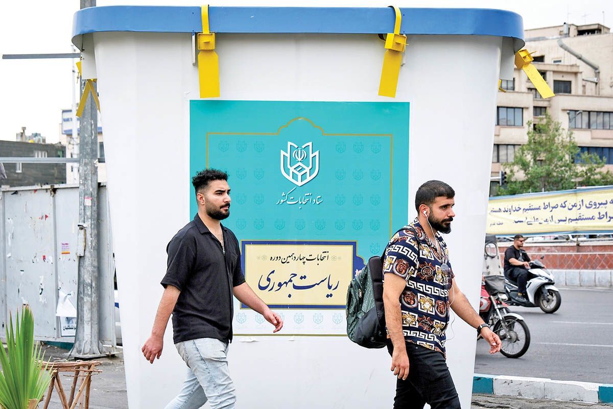 "أسوشيتد برس": الغضب الشعبي في إيران "ما زال مشتعلا" والإيرانيون "غير مهتمين" بالانتخابات