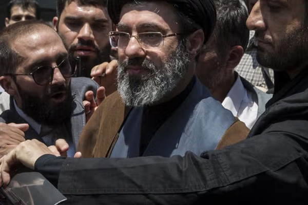 رسالة منسوبة لمجتبى خامنئي: يجب سلب الأمن عن الأعداء الداخليين والخارجيين