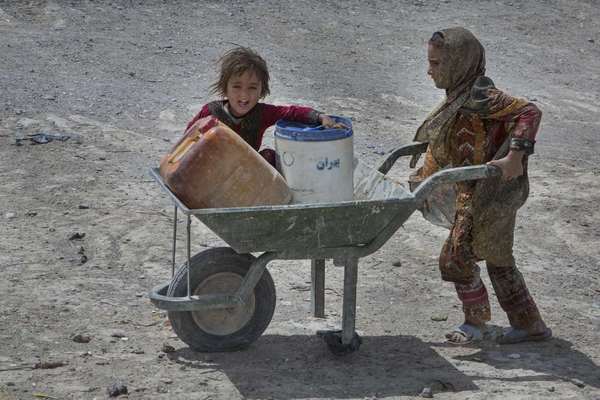 Impoverished Iranian Citizen Criticizes Biden Over Money Release