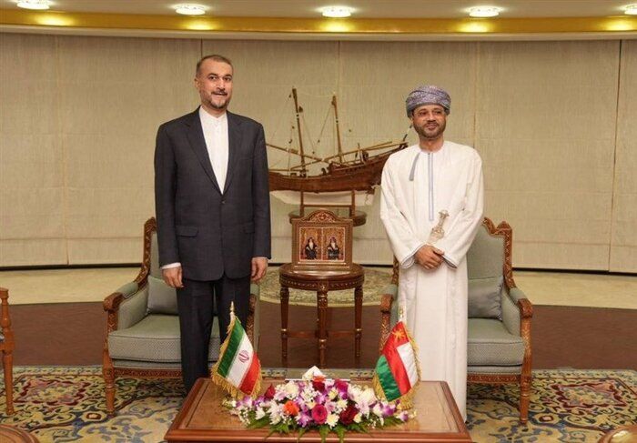Iran's Foreign Minister Visiting Oman Discusses Yemen, JCPOA Talks