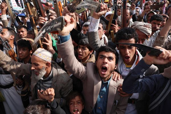 تقرير أميركي: الصين تشارك إيران في تسليح الحوثيين واستهداف مصالح واشنطن في البحر الأحمر