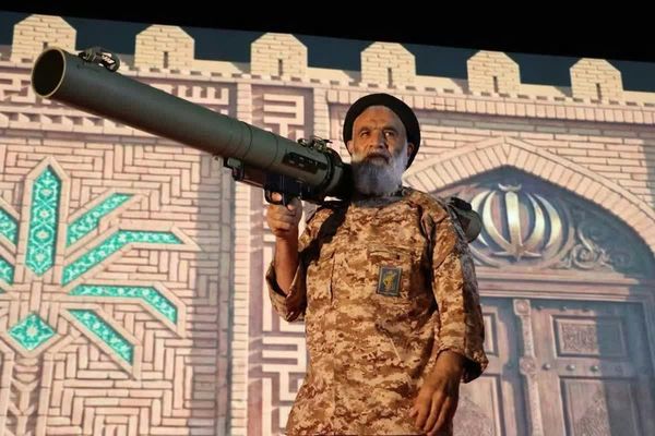 امام جمعه اهواز: جنگ با آمریکا تمامشدنی نیست