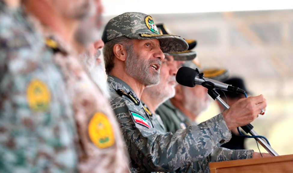 قائد الجيش الإيراني: حرب الـ 12 يومًا كانت درسًا يعادل 12 عامًا
