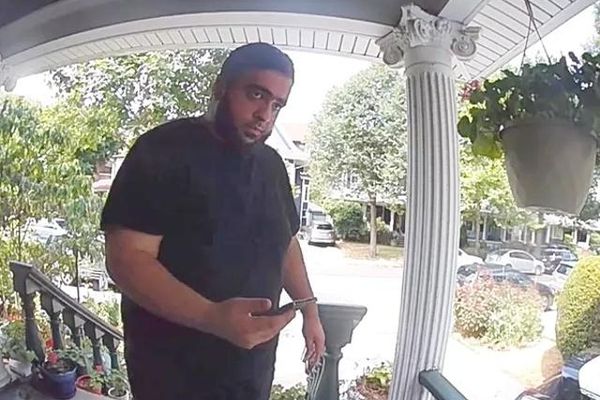 'I was there to end her life': Gunman who tried to kill Iranian-American testifies