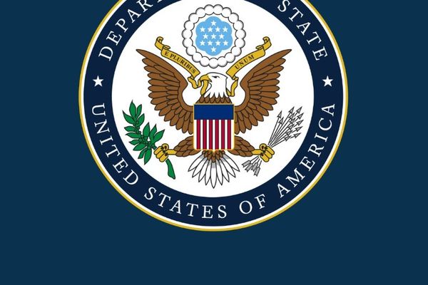 الخارجية الأميركية: النظام الإيراني يمنح مقربيه إنترنت دون قيود ويفرض رقابته على الشعب