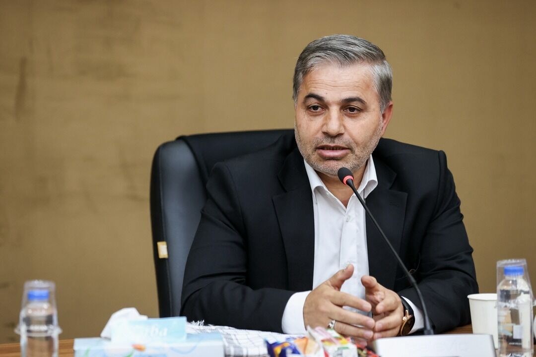 یک نماینده مجلس: محاصره دریایی ترفند است باید با دیپلماسی و اقتدار نظامی با آن مقابله کنیم