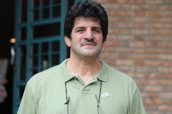 واکنش رسول خادم به بازداشت ملیپوش کشتی: علیرضا نجاتی و سایر قهرمانان ورزشی را آزاد کنید