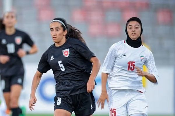 هراس تیمهای خارجی از حضور در ایران؛لغو بازی تیم ملی فوتبال زنان پس از کشتار جمهوری اسلامی