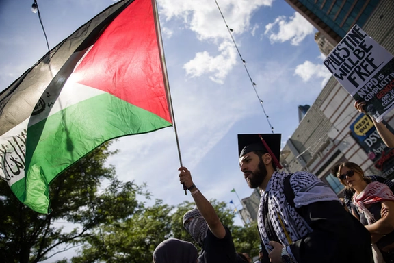 معترضان حامی فلسطین بخشهایی از موزه بروکلین در نیویورک را تصرف کردند