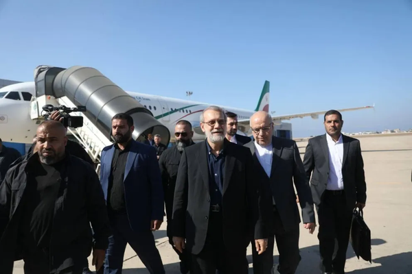 Larijani backs Lebanon’s ‘resistance’ in Beirut visit