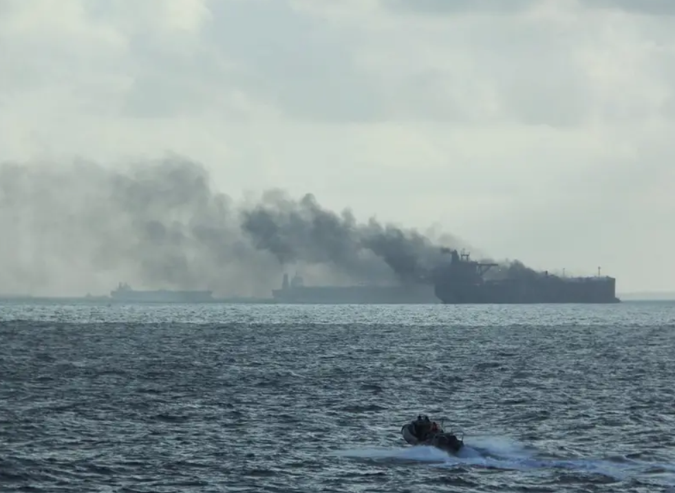 وزارت نفت ایران ارتباط با نفتکش غرق‌شده در سنگاپور را تکذیب کرد